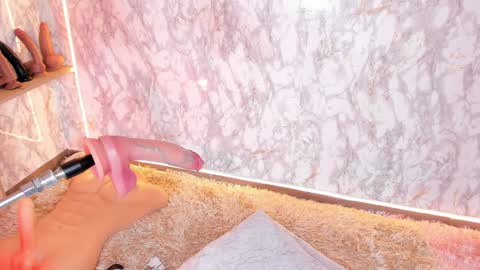 whitneyyfox online show from 01-20-25, 11:21