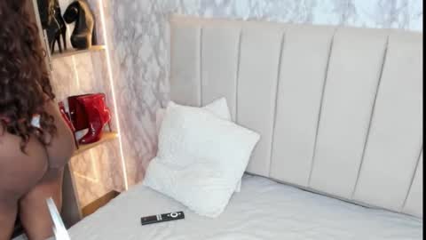 whitneyyfox online show from 11-02-25, 11:29