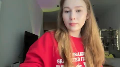 Alisa online show from 10-26-25, 07:36