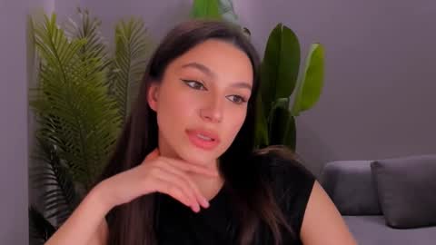 Snapshot of whoislulu chatting on 02-15-25, 03:28 whoislulu online show from 02-15-25, 03:28