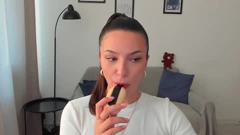 Snapshot of whoislulu chatting on 09-09-25, 03:11 whoislulu online show from 09-09-25, 03:11