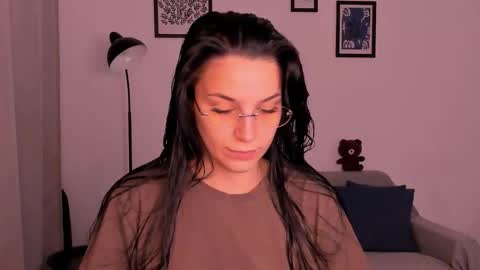 Snapshot of whoislulu chatting on 10-19-25, 07:03 whoislulu online show from 10-19-25, 07:03