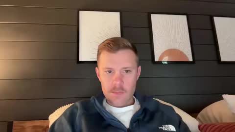 Snapshot of whoops1017 chatting on 12-17-24, 02:22 whoops1017 online show from 12-17-24, 02:22