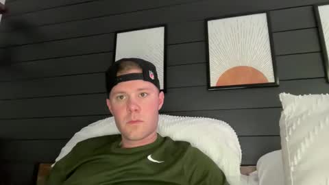 Snapshot of whoops1017 chatting on 02-13-26, 06:59 whoops1017 online show from 02-13-26, 06:59