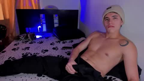 whos_he online show from 02-27-26, 06:19