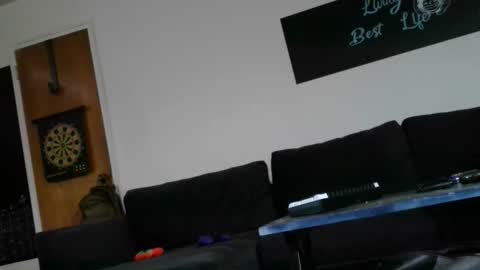 Snapshot of whosten0 chatting on 03-04-26, 01:55 whosten0 online show from 03-04-26, 01:55