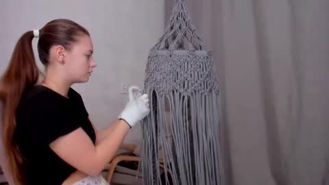 Snapshot of why_again_me chatting on 03-05-25, 09:26 Veronica online show from 03-05-25, 09:26