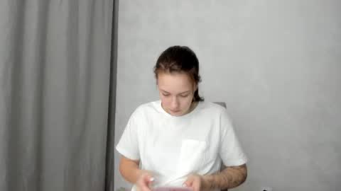 Veronica online show from 02-11-26, 09:09