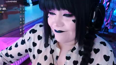 Snapshot of wickedxqueen chatting on 02-20-25, 06:39 Laura  online show from 02-20-25, 06:39