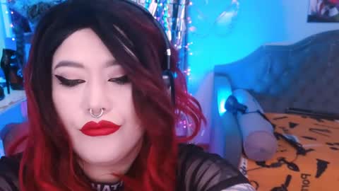 Snapshot of wickedxqueen chatting on 02-25-25, 09:46 Laura  online show from 02-25-25, 09:46
