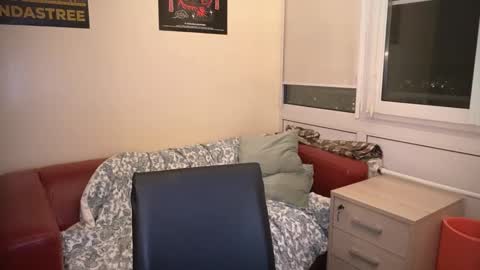 VI online show from 02-25-25, 05:47