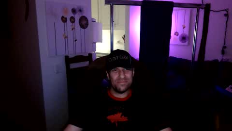 Snapshot of wild_otters chatting on 10-21-25, 11:44 Wi1d Ott3r online show from 10-21-25, 11:44