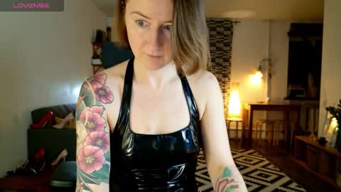 wild_peony online show from 11-16-25, 02:33