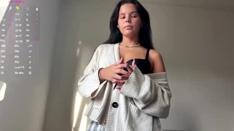 Mia online show from 11-23-25, 10:59