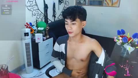 Snapshot of wildesttwinky chatting on 10-25-25, 06:57 Arvie Rubio online show from 10-25-25, 06:57