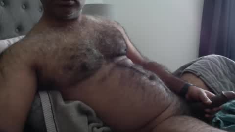 Snapshot of wildhungry chatting on 11-17-25, 05:52 wildhungry online show from 11-17-25, 05:52