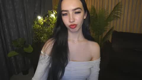 Alena online show from 10-09-25, 05:49