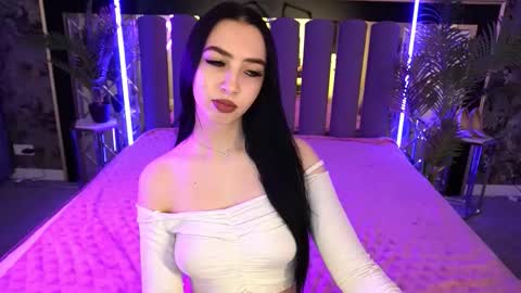 Alena online show from 11-23-25, 06:46