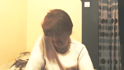 Snapshot of wildredcat chatting on 01-13-26, 09:42 WildRedCat online show from 01-13-26, 09:42