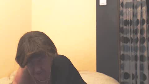 Snapshot of wildredcat chatting on 01-18-26, 10:35 WildRedCat online show from 01-18-26, 10:35