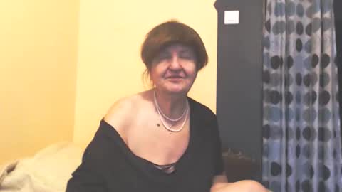 Snapshot of wildredcat chatting on 02-22-26, 12:36 WildRedCat online show from 02-22-26, 12:36