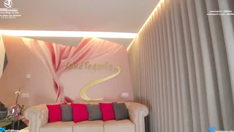 Snapshot of wildtequilla chatting on 03-12-25, 07:49 Lili online show from 03-12-25, 07:49