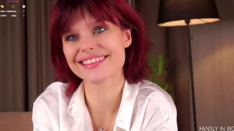 Snapshot of willalwaysloveyouuuuu chatting on 11-11-25, 01:11 Eva online show from 11-11-25, 01:11