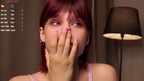 Snapshot of willalwaysloveyouuuuu chatting on 11-17-25, 11:38 Eva online show from 11-17-25, 11:38