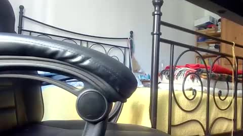 Snapshot of willcoyote chatting on 12-23-24, 01:13 Willy online show from 12-23-24, 01:13