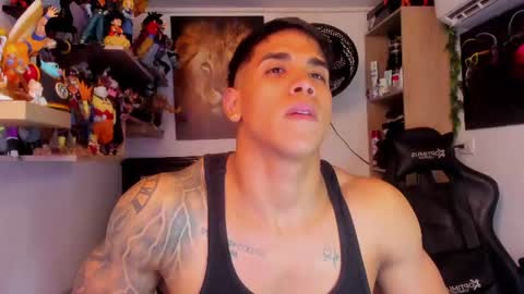 Snapshot of william_dracko9 chatting on 07-12-26, 11:51 Dracko online show from 07-12-26, 11:51