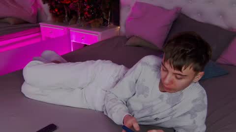 Snapshot of william_ross chatting on 01-03-25, 10:19 will online show from 01-03-25, 10:19