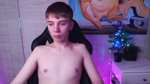 Snapshot of william_ross chatting on 01-05-25, 01:45 will online show from 01-05-25, 01:45