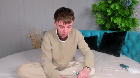 Snapshot of william_ross chatting on 02-05-25, 09:04 will online show from 02-05-25, 09:04