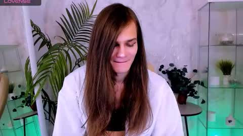 Snapshot of william_snake chatting on 01-15-26, 10:02 Will online show from 01-15-26, 10:02