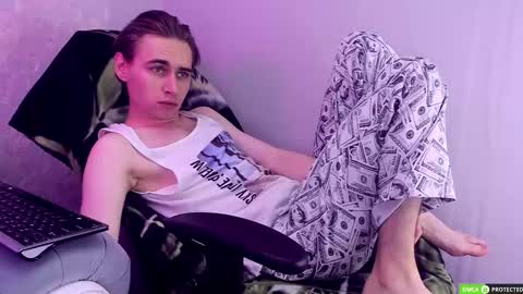 William online show from 09-17-25, 03:08