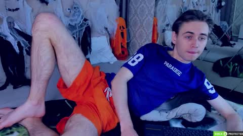 William online show from 10-22-25, 03:07