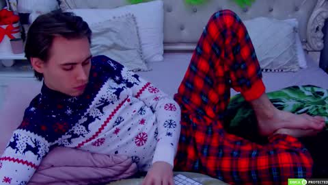 William online show from 12-20-25, 03:24