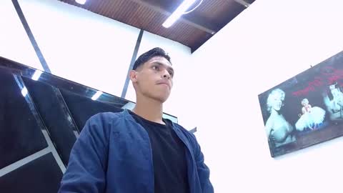 Wiltom online show from 10-29-25, 12:18