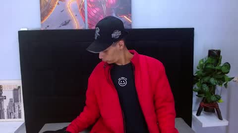 Wiltom online show from 12-16-25, 07:19