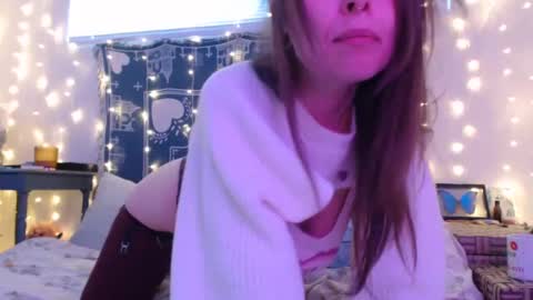 Snapshot of wingardiumleveveosa chatting on 12-04-24, 11:46 Eevie online show from 12-04-24, 11:46