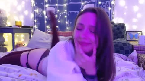 Snapshot of wingardiumleveveosa chatting on 12-05-24, 02:53 Eevie online show from 12-05-24, 02:53