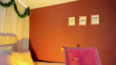 Wini Fer online show from 11-29-25, 01:25