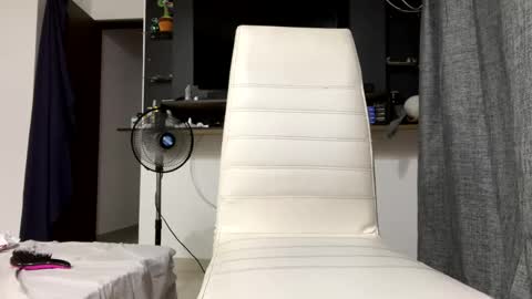 Winniethephoota online show from 12-02-24, 11:51