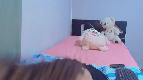  Winnifer Gonzalez  online show from 09-11-25, 02:55