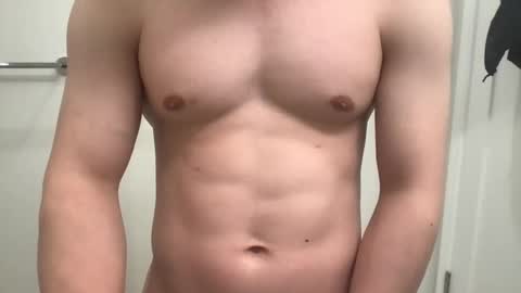 Snapshot of winsome_naked_gentleman chatting on 01-04-25, 03:18 WInsome online show from 01-04-25, 03:18