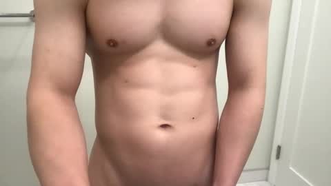 Snapshot of winsome_naked_gentleman chatting on 01-05-25, 01:45 WInsome online show from 01-05-25, 01:45