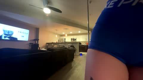 Winter rayne online show from 10-30-25, 01:07