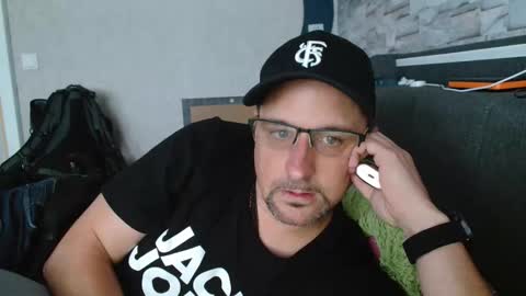 Dirty online show from 09-17-25, 03:24