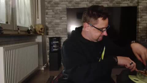 Dirty online show from 11-10-25, 08:30