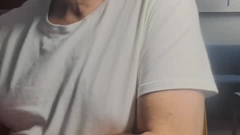 Snapshot of wisanonymousman chatting on 02-20-25, 03:56 Wisa Randy online show from 02-20-25, 03:56